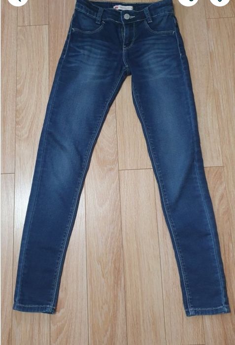 Blugi Levis Super Skiny 8-9 ani