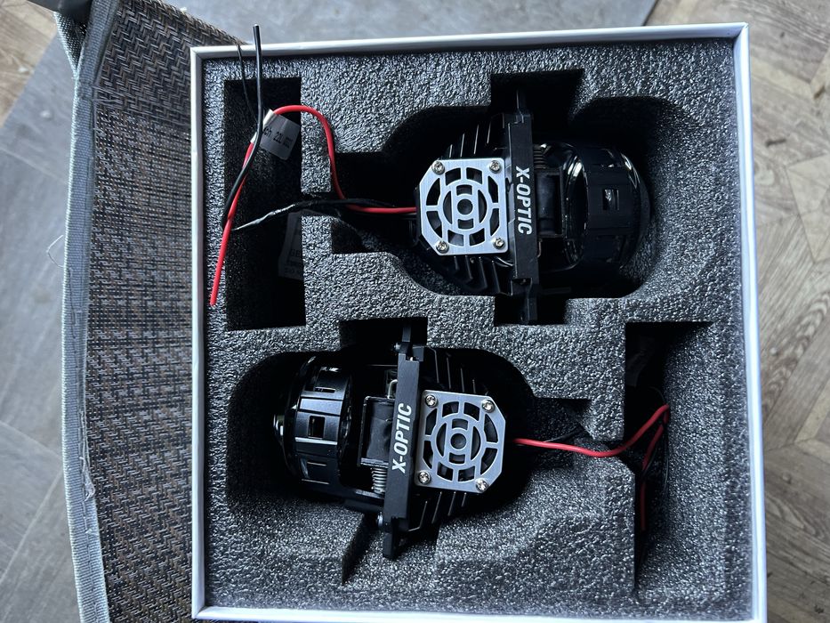 Линзы на автомобиль