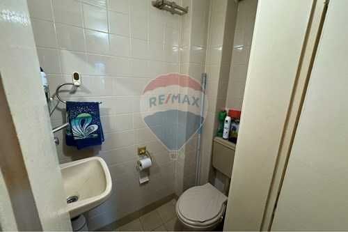 Продава се Етаж от къща в Шумен, Пожарната - 110 кв.м за 1395 €/кв.м - Снимка #22