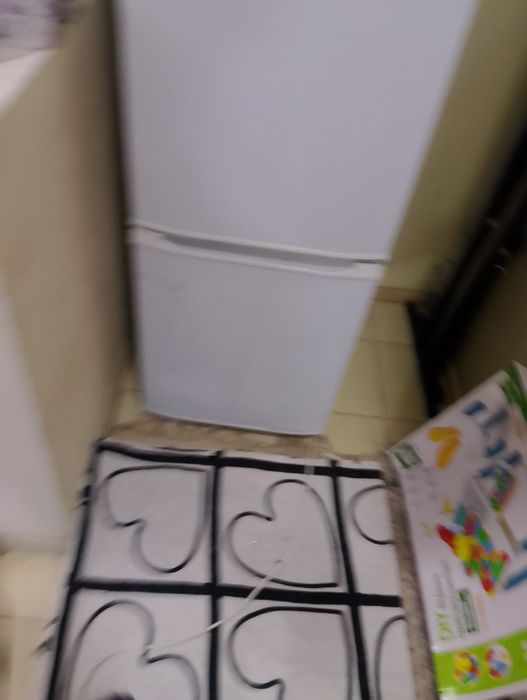 Продам холодильник