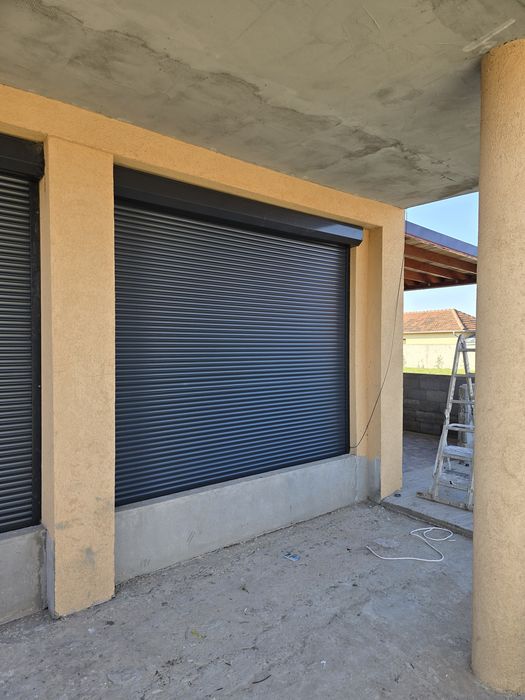 usi RULOU  garaj din aluminiu
