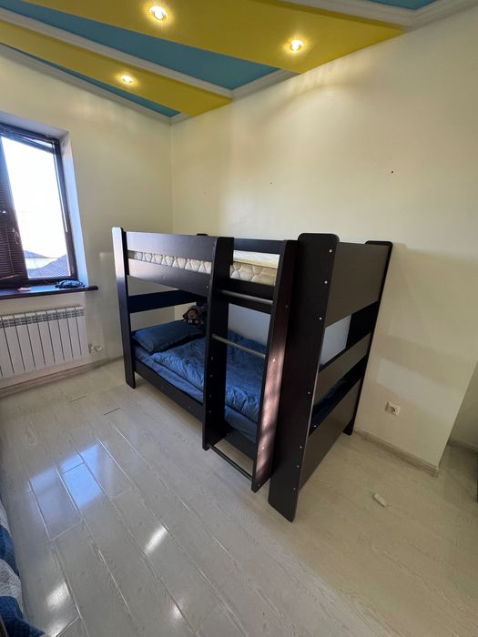 Б/у детский кровать