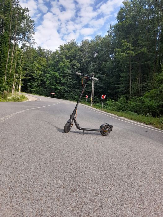 Vând trotinetă electrică