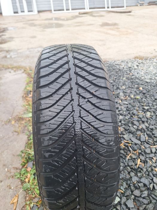 Продам резину с диском на R 15