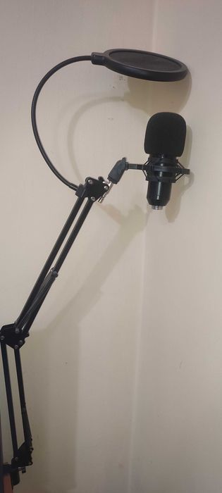 Звуковая карта V8 PLUS+Конденсаторный Микрофон BM-800