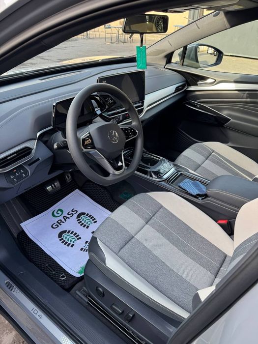 Volkswagen id 4 pure+