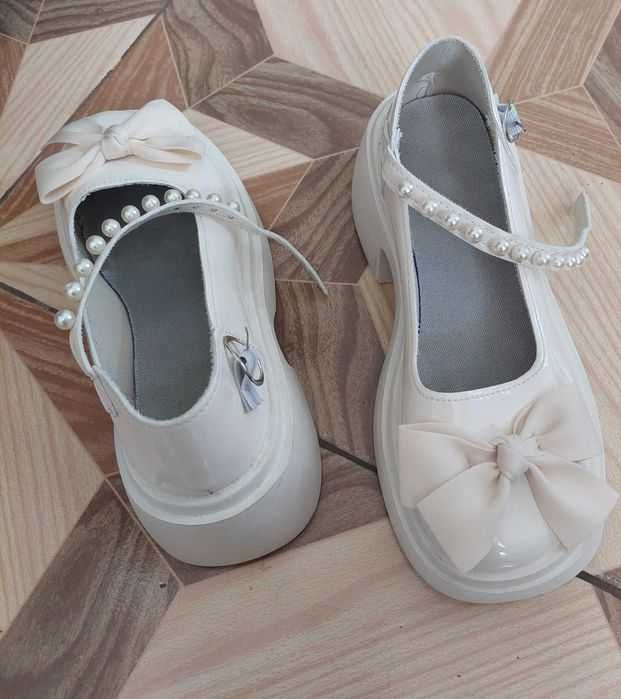 Pantofi Mary Jane 36