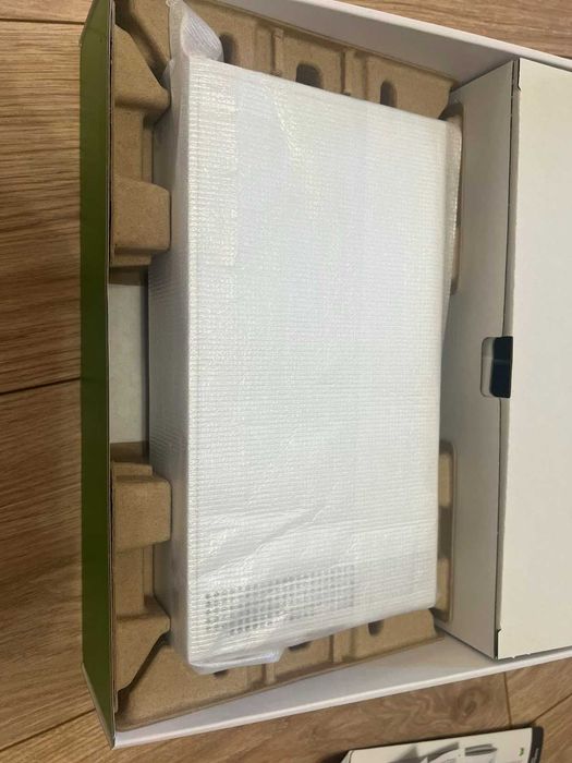 Xbox Series S , 500GB, Digital Edition, Перфектно състояние