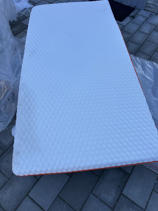 Saltele 100/200 de vanzare