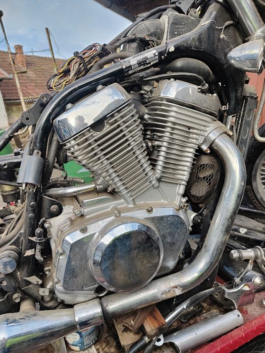 Suzuki Intruder Vs600GL (PENTRU A2)