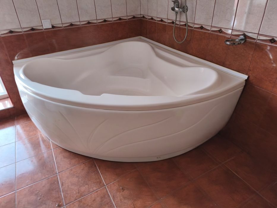 Cada pe colț 160/160