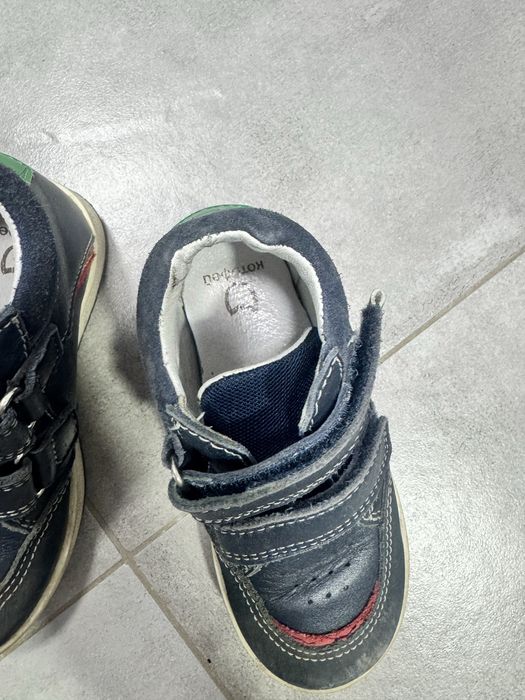 Детская обувь (кроссовки, ботинки), для девочек и мальчиков