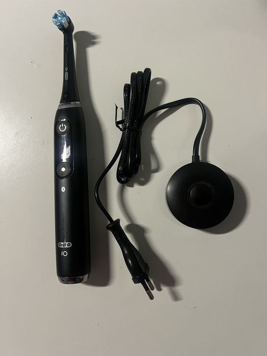 Periuta de din oral b io 9