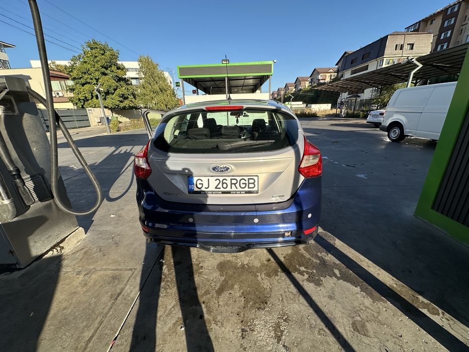 FORD Focus 2012 — imagine 5