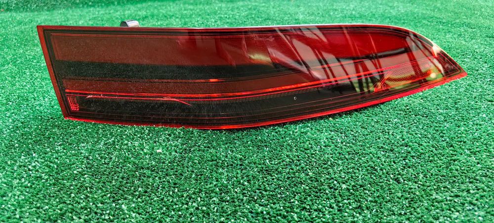 Десен стоп за Jaguar X540 E Pace / Ягуар Х540