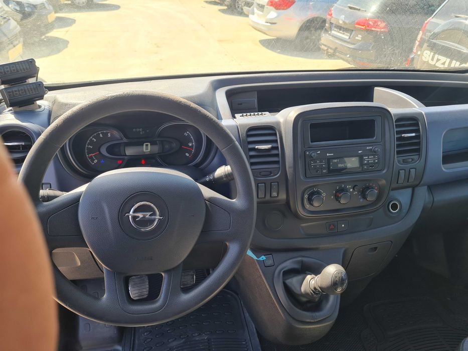 OPEL Vivaro 2017 — imagine 4
