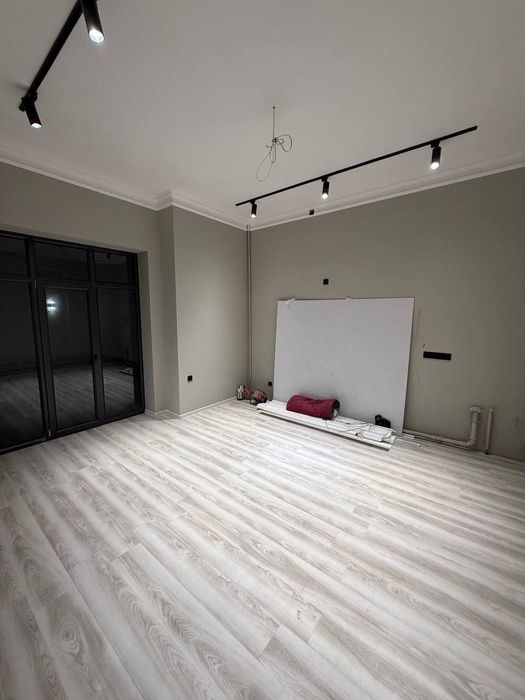 Ховли уй жой сотилади