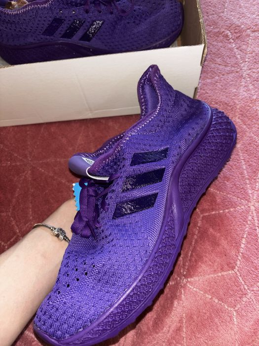 Спортни обувки Adidas! Нови