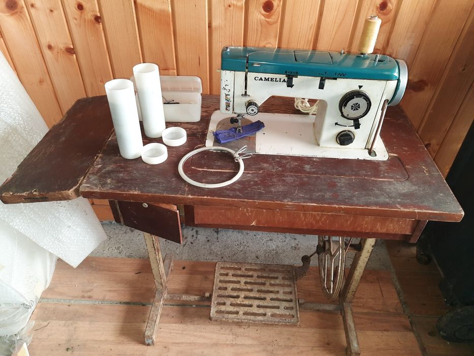 Masina de cusut Camelia