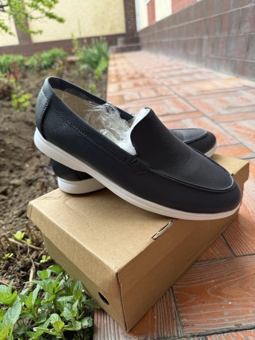 Новая мужская обувь