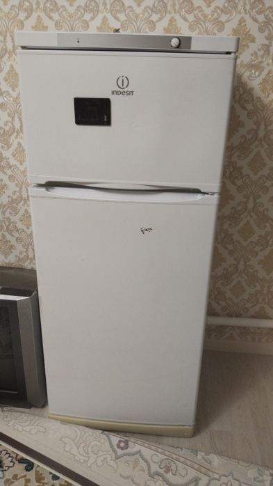 Холодильник Индезит