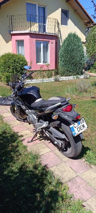 Suzuki gladius SFV650