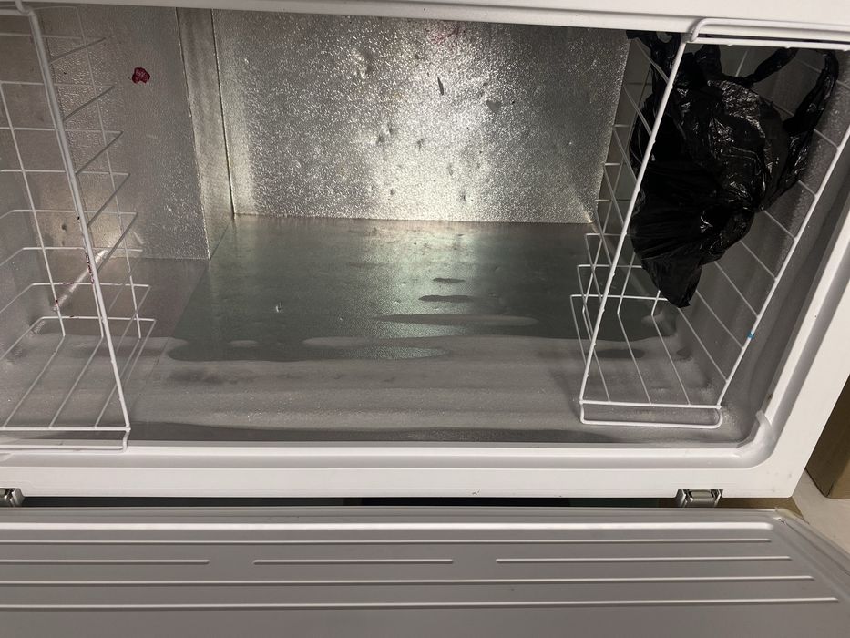 Морозильник 293л