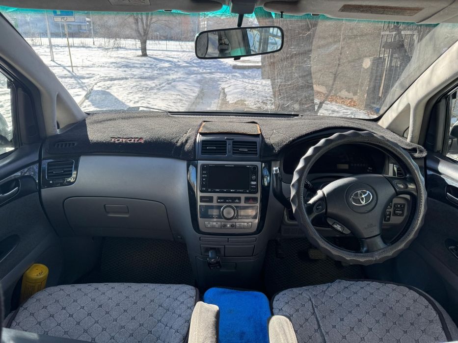 Toyota Ipsum 2002 года