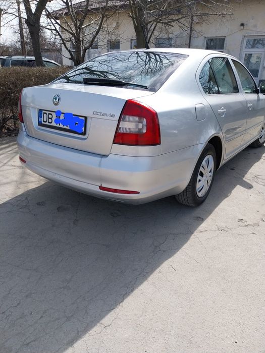 Vând skoda octavia