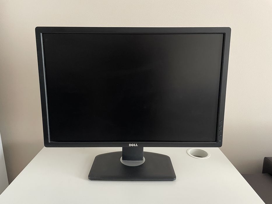 Монитор Dell 24 инча