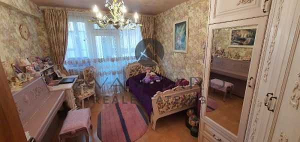 Продава се Къща в Пловдив, Център - 540 кв.м за 2019 €/кв.м - Снимка #12