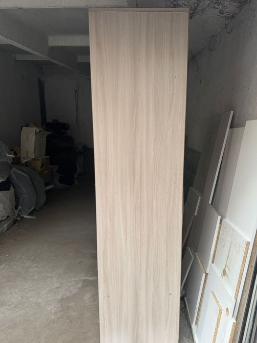 Продам шкаф двухдверный