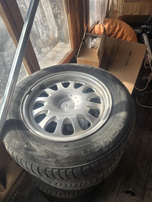 Джати с гуми свалени от e39