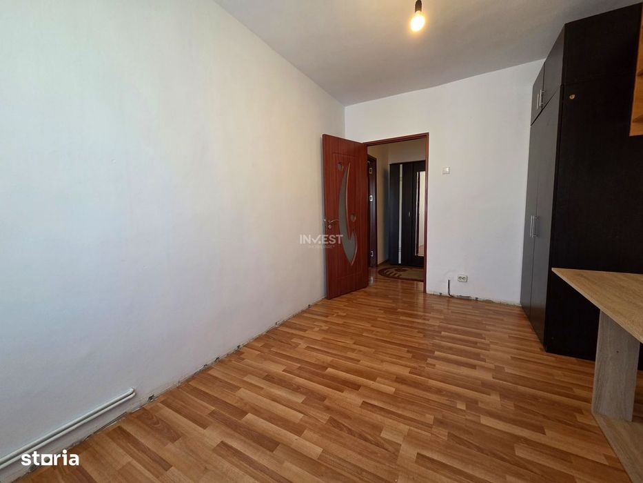 Vanzare 2 camere, etaj intermediar
