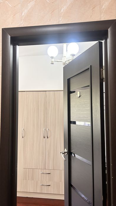 Продам дверь межкомнатную 70