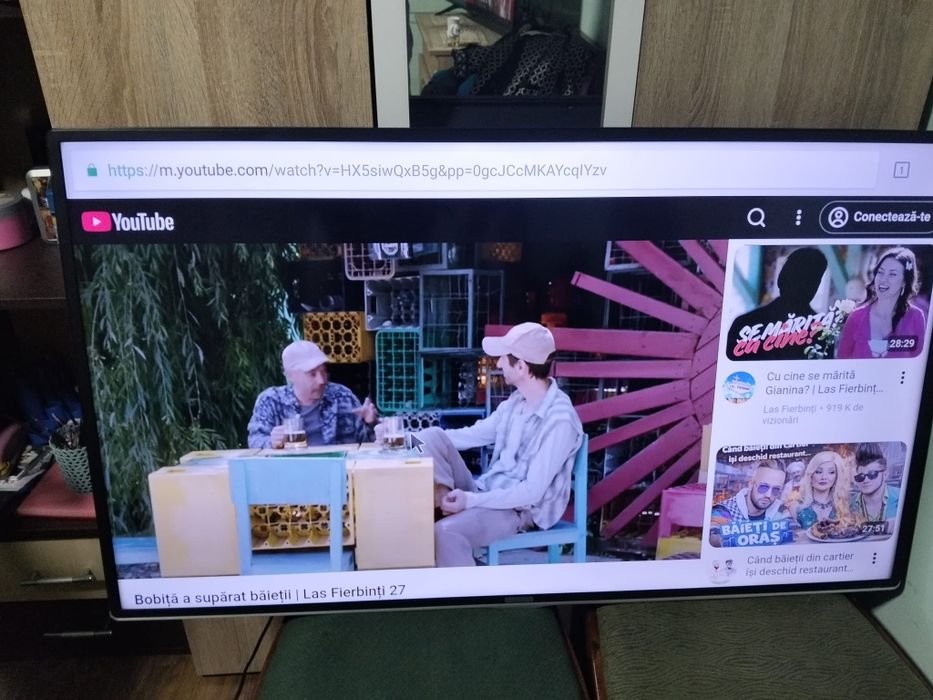 Vând Smart TV Starlight 50 inch.