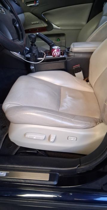 Vnd Lexus is 220d