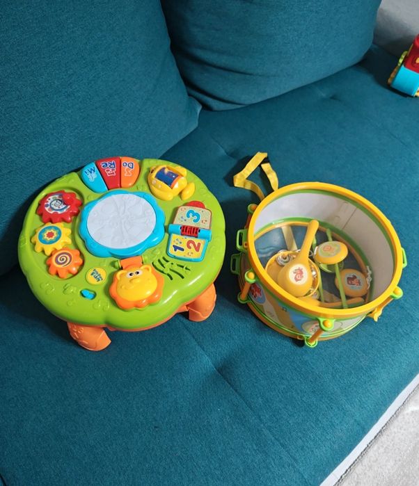 Masa activități muzicala și tobe