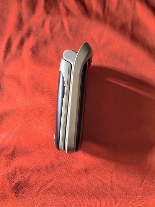 Sony Ericsson z525a cingular ( liber de rețea,lb română)