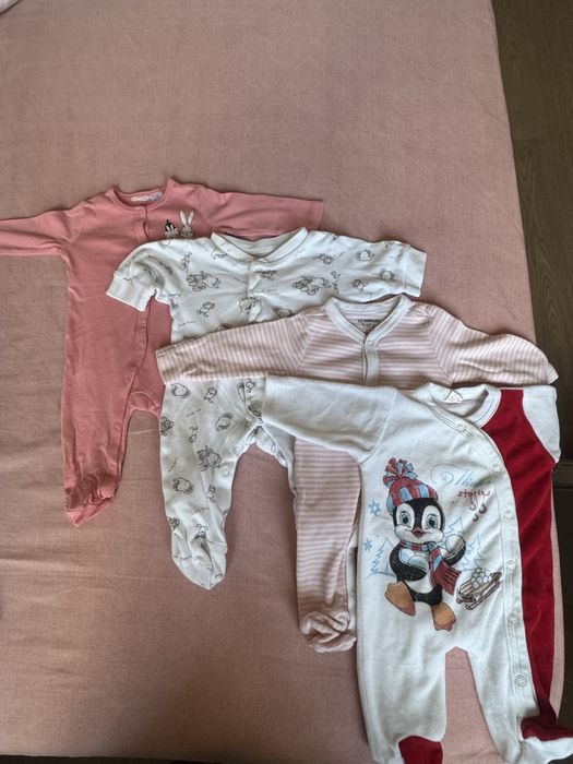 Бебешки ромпъри