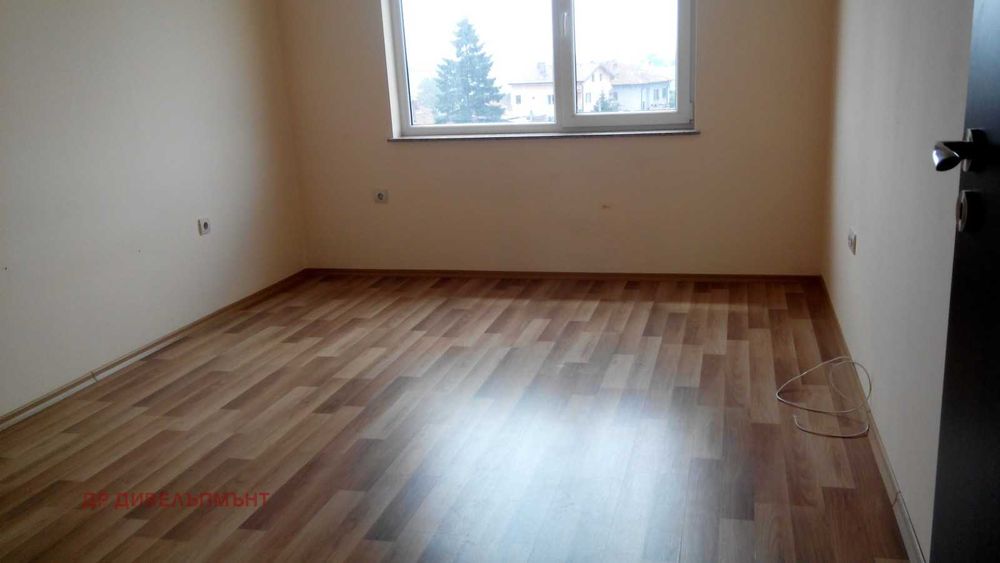 Дава се под наем Тристаен апартамент в София, Левски - 92 кв.м за 381.48 € - Снимка #7