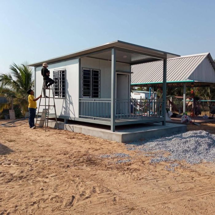 Vindem containere modulare