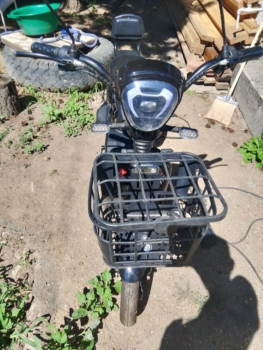 Продам электросамокат