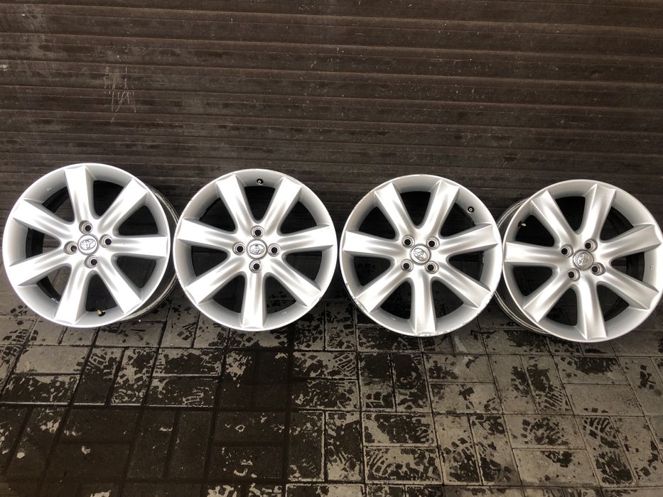 Диски на Тойота Аква/Витз