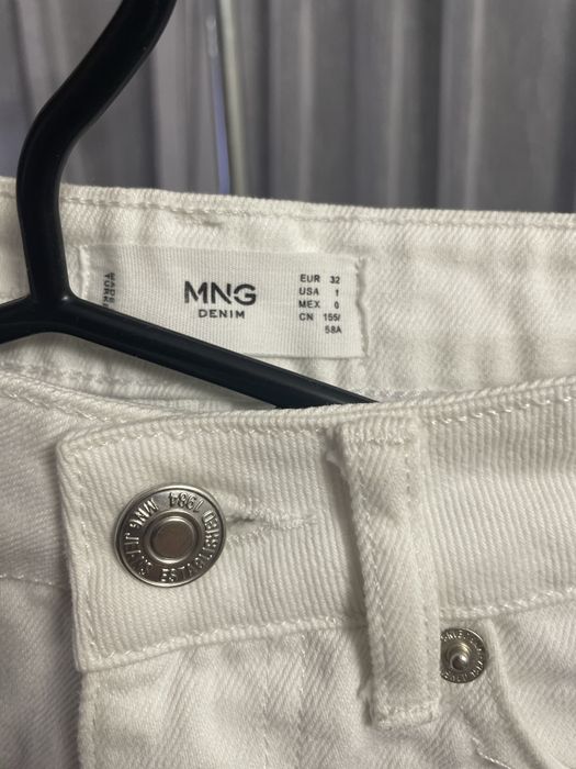 Къси дънкови панталони