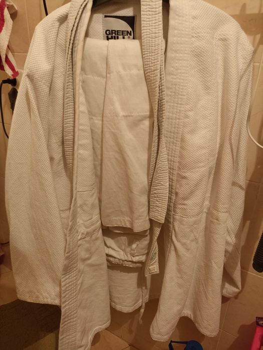 Продам Кимоно для дзюдо