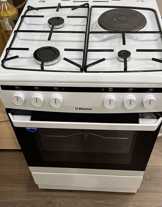 Продаю газовый плиту