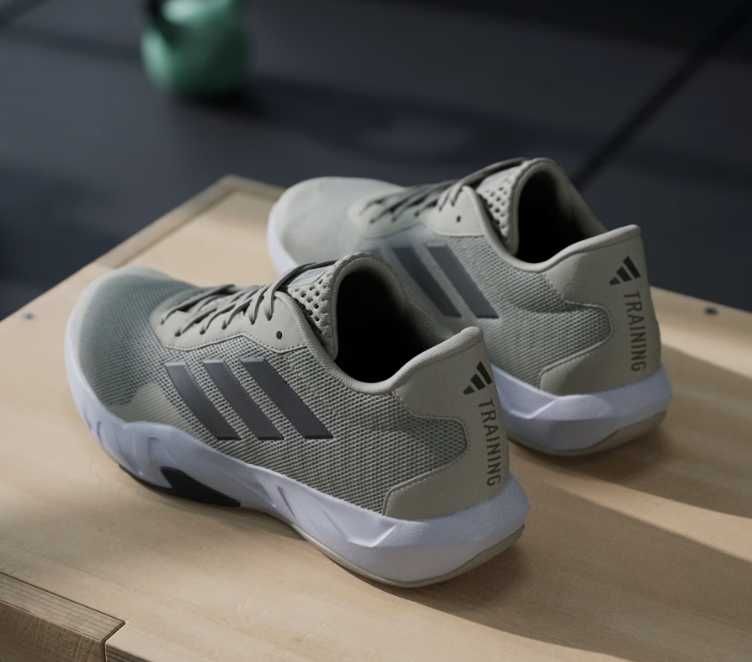 Мъжки обувки ADIDAS AMPLIMOVE TRAINER размери 39.5-48.5