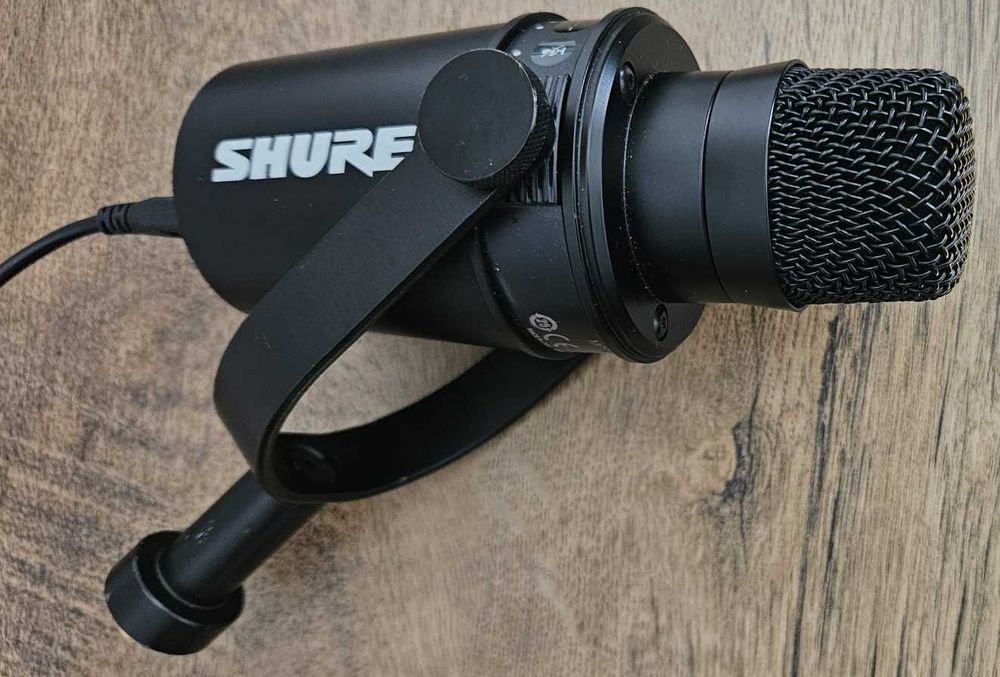 Microfon Shure mv7