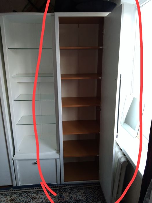 Продам шкаф пенал